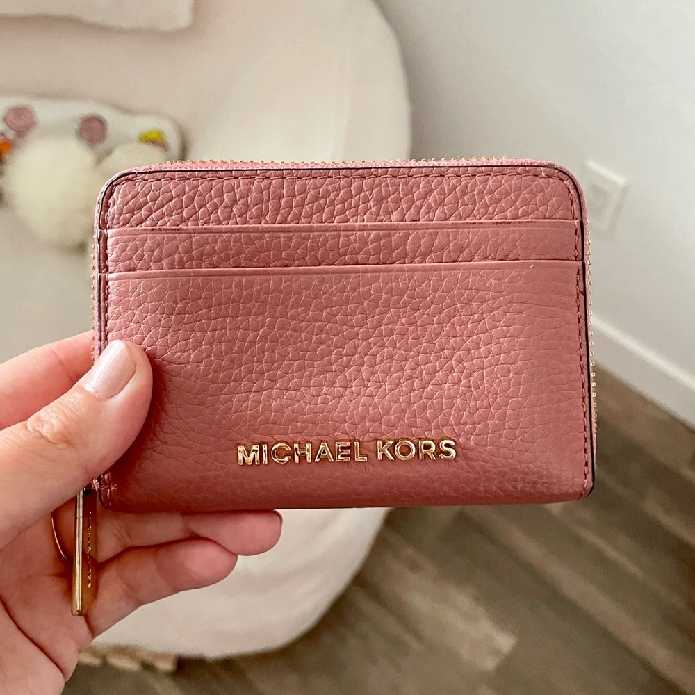 SOLD on Depop - Michael Kors small rose pink wallet 💳